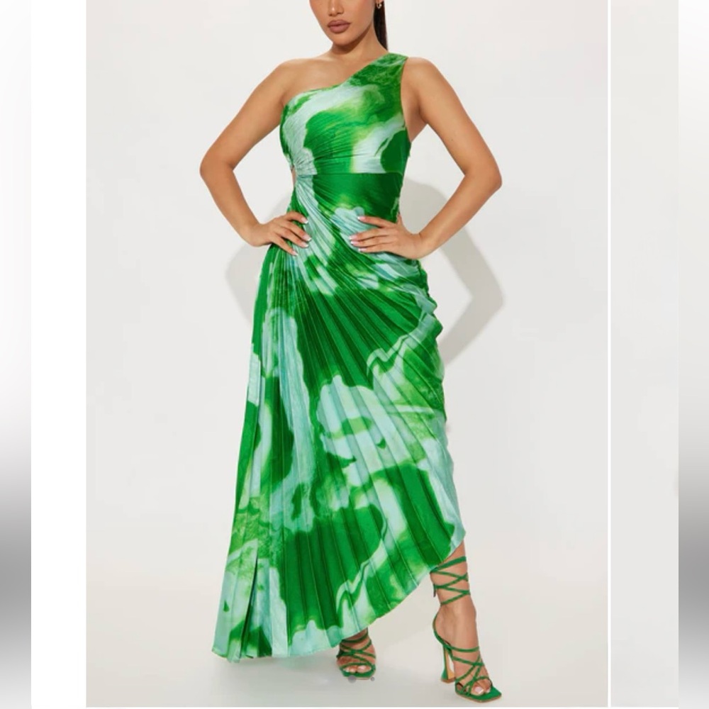 Luxxel Satin Pleated One-Shoulder Asymmetrical Dress size L